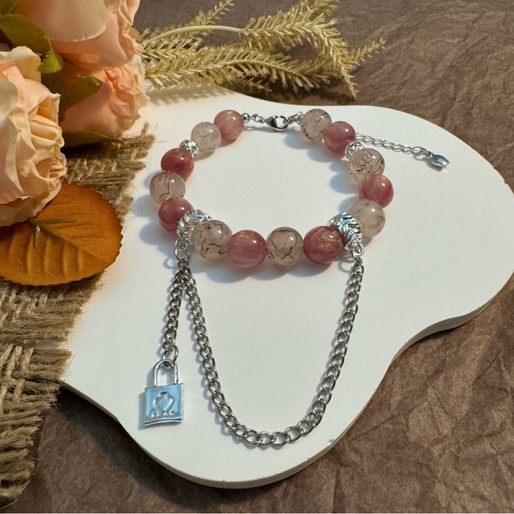 Dusty Pink Beaded Bracelet with Padlock Charm - Picture 3 of 5